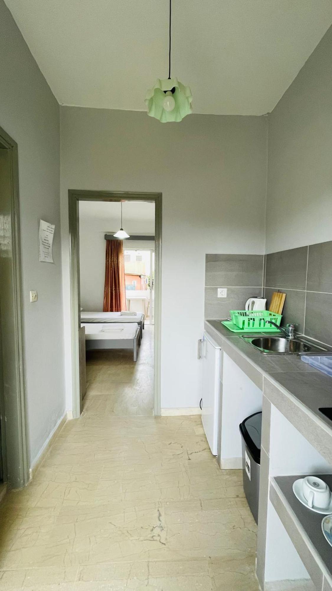 Full House Kavos Hotel ภายนอก รูปภาพ